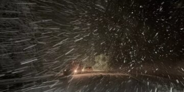 Domaniç’te Kar Yağışı Ulaşımı Zorluyor